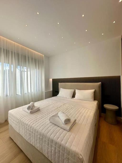 Bluemotion - Cruisehub 3B Apartment พีเรียส ภายนอก รูปภาพ