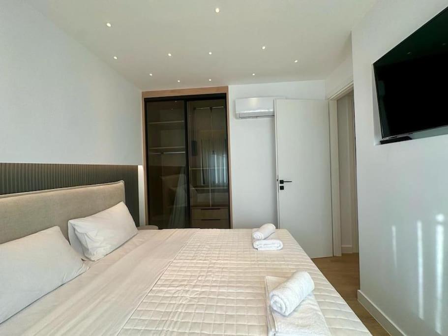 Bluemotion - Cruisehub 3B Apartment พีเรียส ภายนอก รูปภาพ