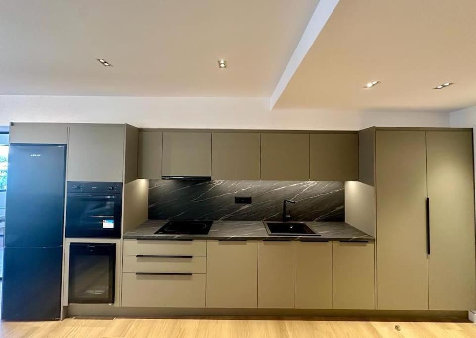 Bluemotion - Cruisehub 3B Apartment พีเรียส ภายนอก รูปภาพ